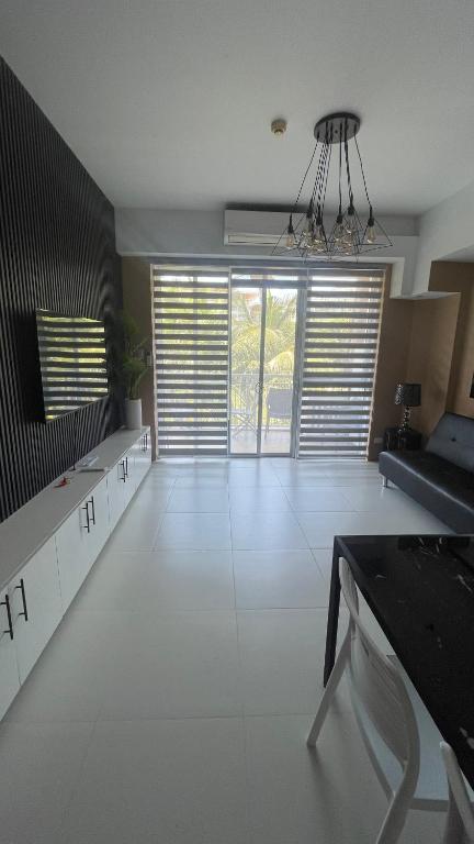 Lagoon view Family Suite in Pico De Loro Cove, Nasugbu