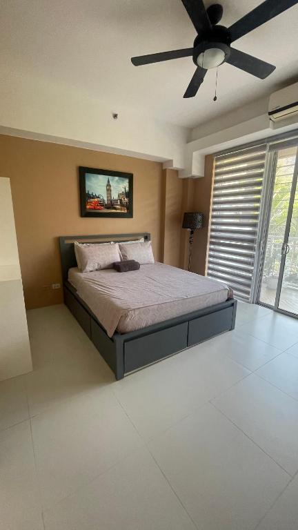 Lagoon view Family Suite in Pico De Loro Cove, Nasugbu