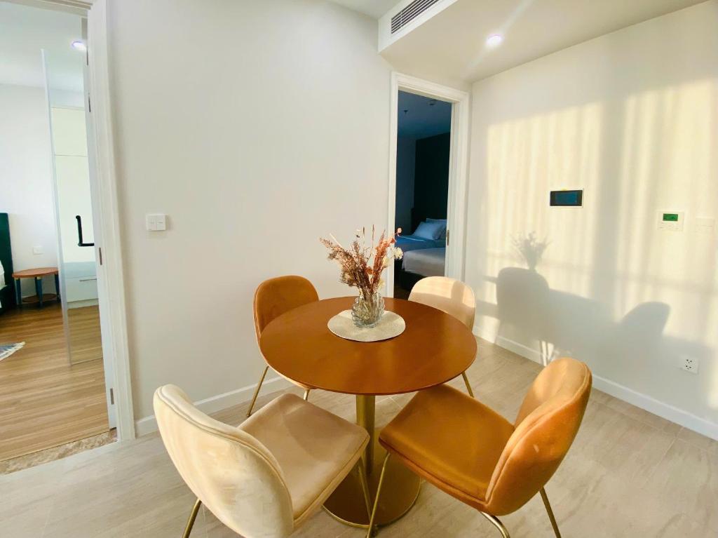 Azure Premium Apartment