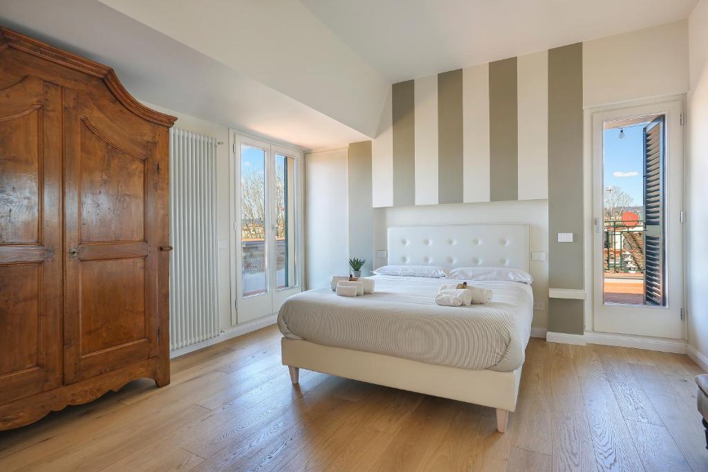 Penthouse with big terrace in Oltrarno - 4