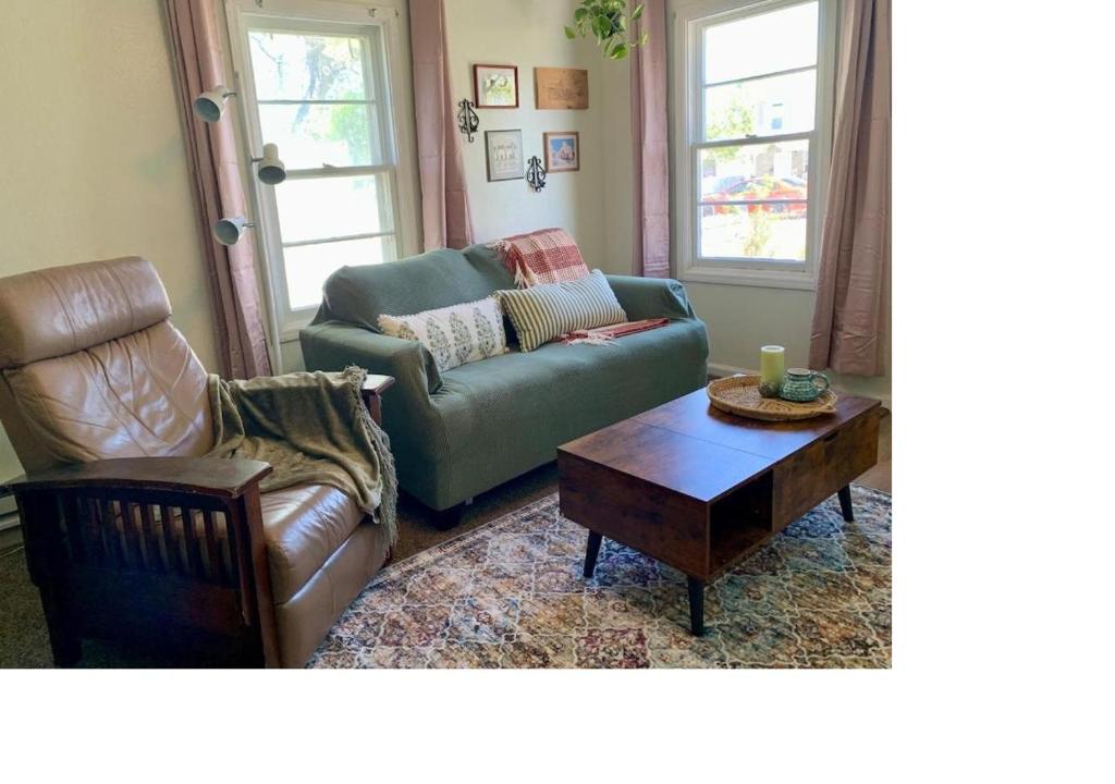 Sage Cottage, American Falls