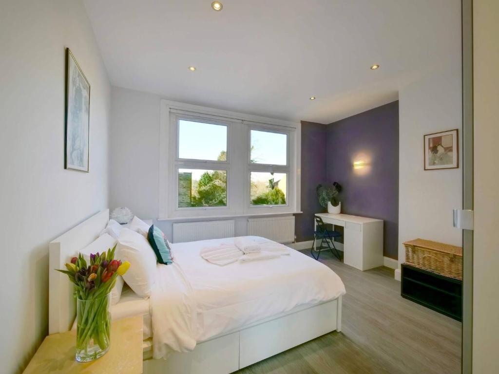 Apt w Garden Oasis in Finchley, Hendon