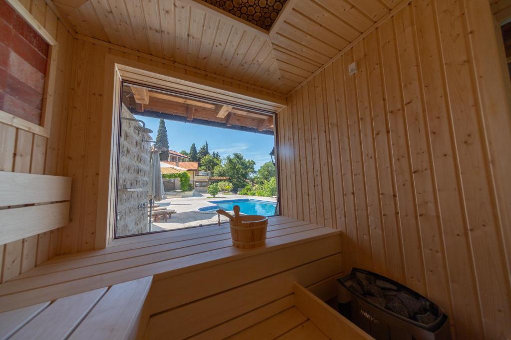 Sunset & Sunrise Villas in Stanisici-Two Villas With Common Pool - 4