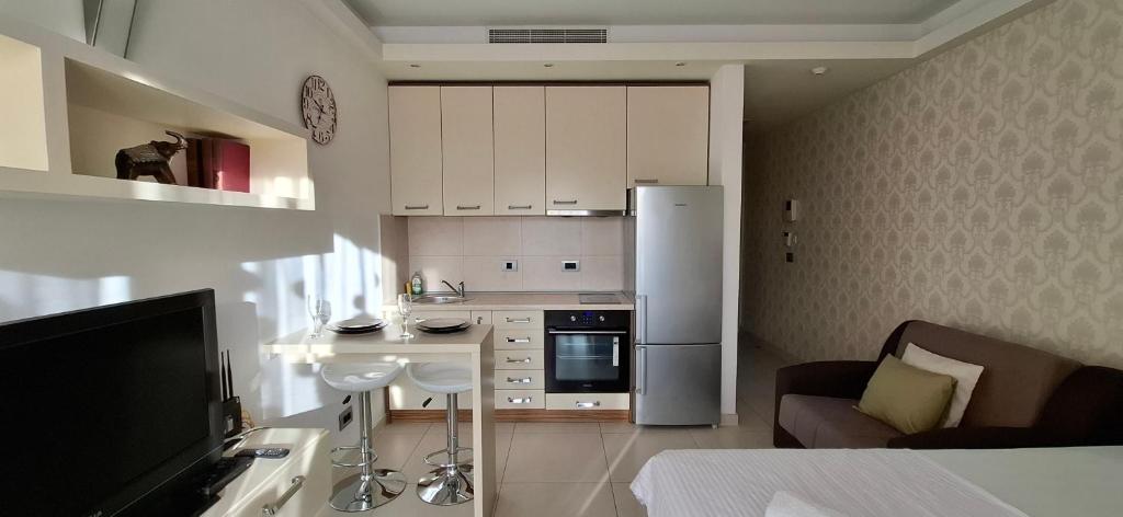 Tq Apartment 2 - 4