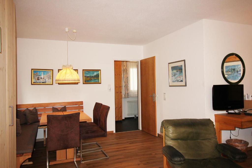Residenza Lagrev 1 1 2 Zimmerwohnung Nr 001 - Typ 15A - Hochparterre - Nord West - 3