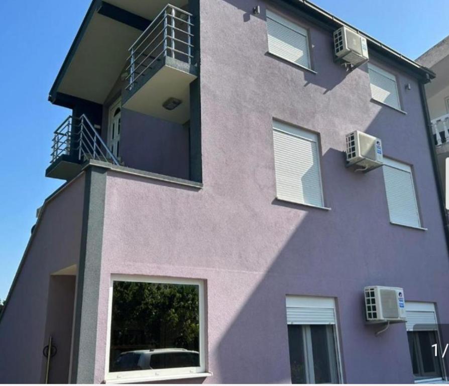 Apartmani Lucija Sutomore - 1