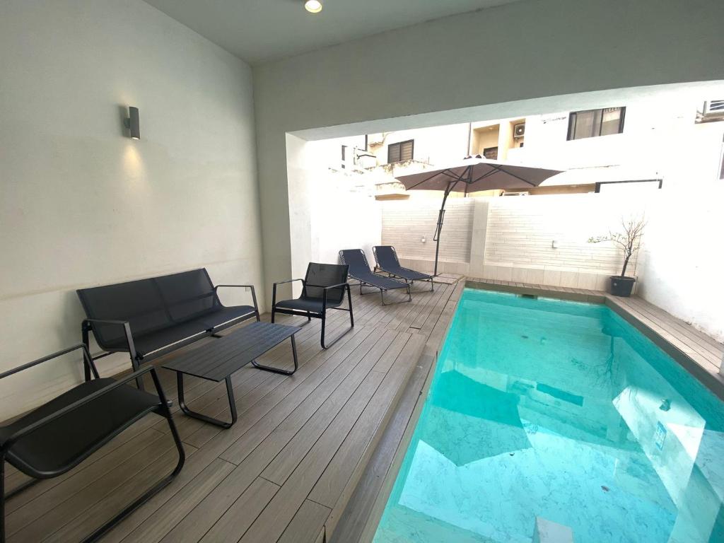 St Julians Apt with Pool, St Julian's