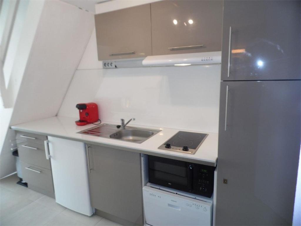 Studio mezzanine avec loggia, 4 couchages, parking privé - 4