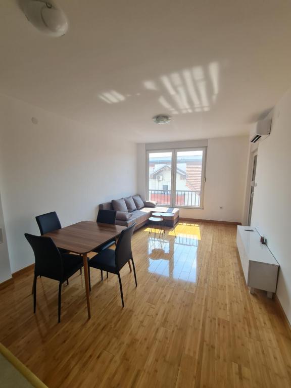 ZI Apartments - 1