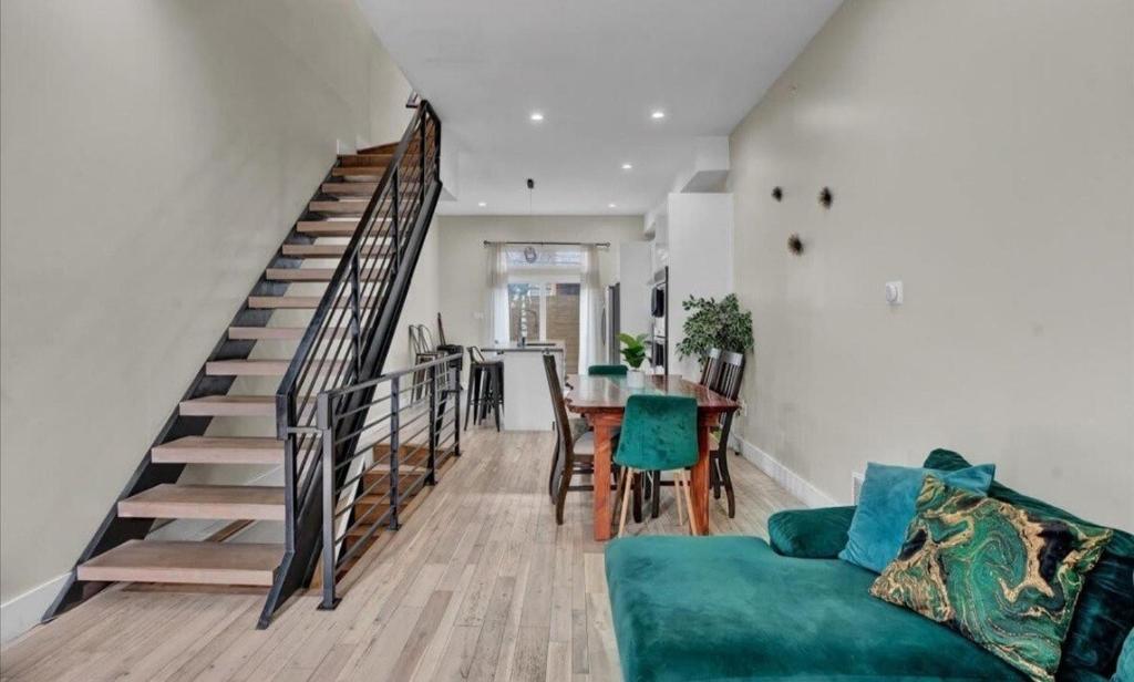 Emerald Jacuzzi Loft, Filadelfie