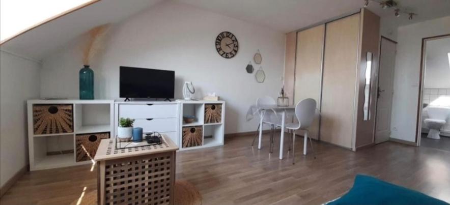 Studio à 50 Mètres de la plage avec wifi - 1