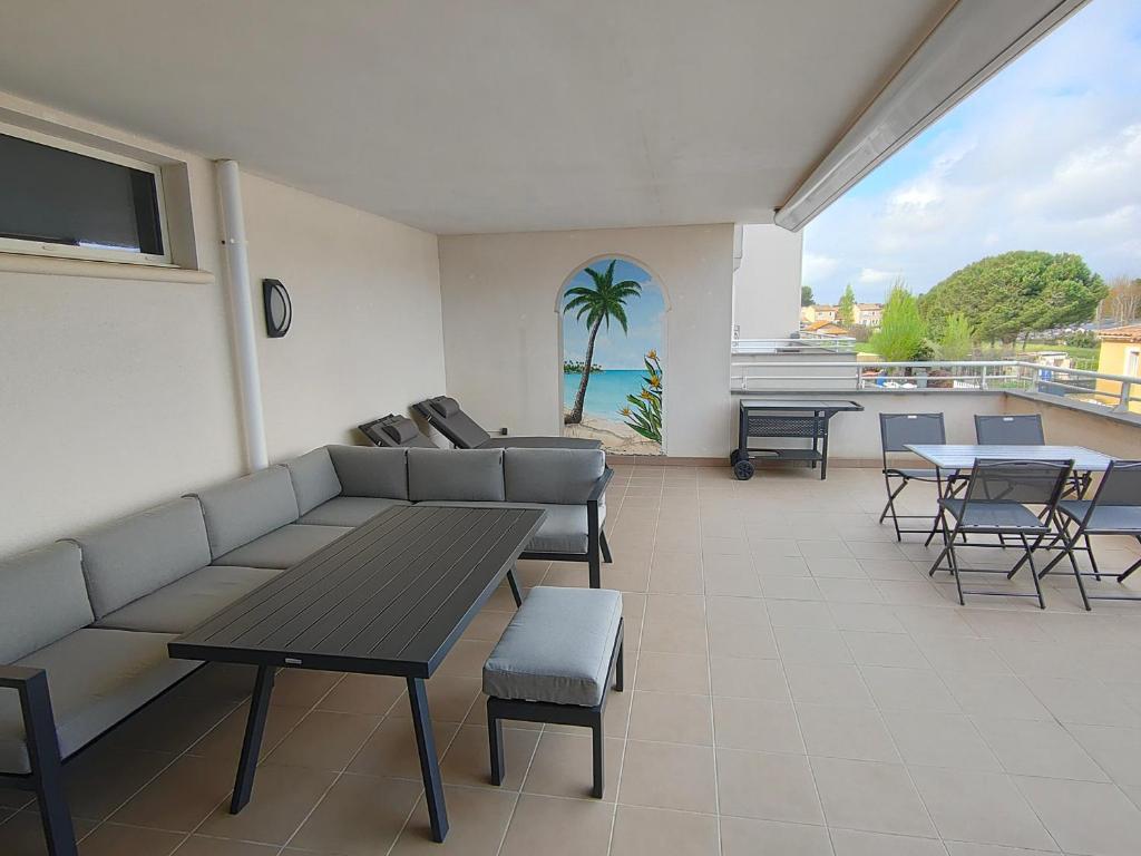 Appartement T2 avec Clim, WIFI, Terrasse et Garage à 200m Plage - FR-1-781-102 - 2