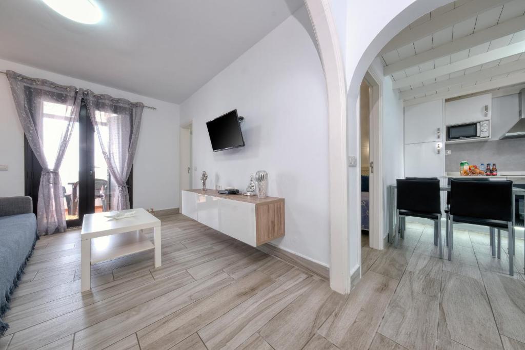 Bungalow La Marisma - 600M to the Beach By Lanzarote Vacation Homes - 4