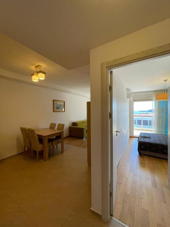 Apartment WaveSea - 2