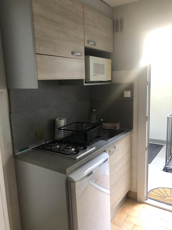Studio 23 m2 Henri IV, centre-ville proche des thermes - 2