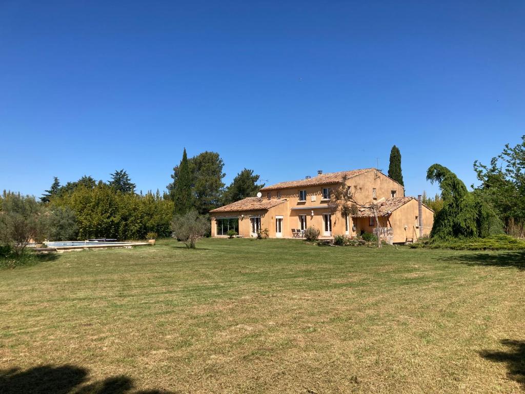 Grande maison avec piscine - 3