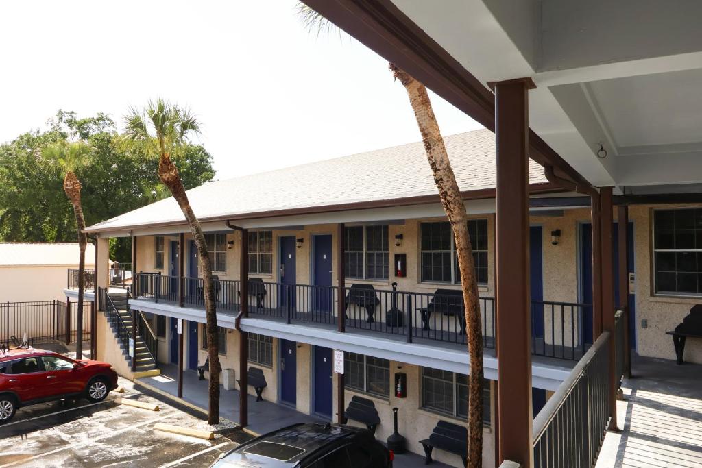 Economy Inn Historic District