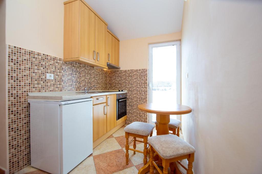 Apartmani Becici - 4
