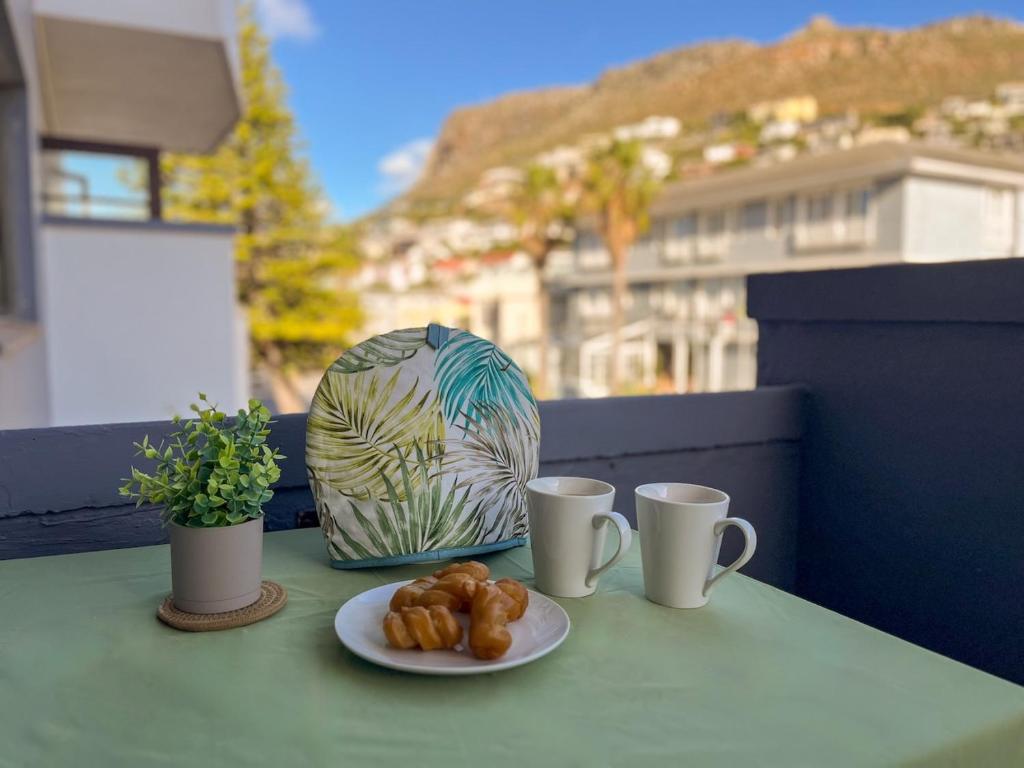 Modern Seaside Apartment, Fish Hoek