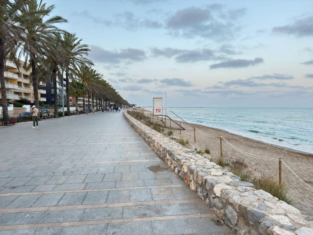 house on the beach, Calafell