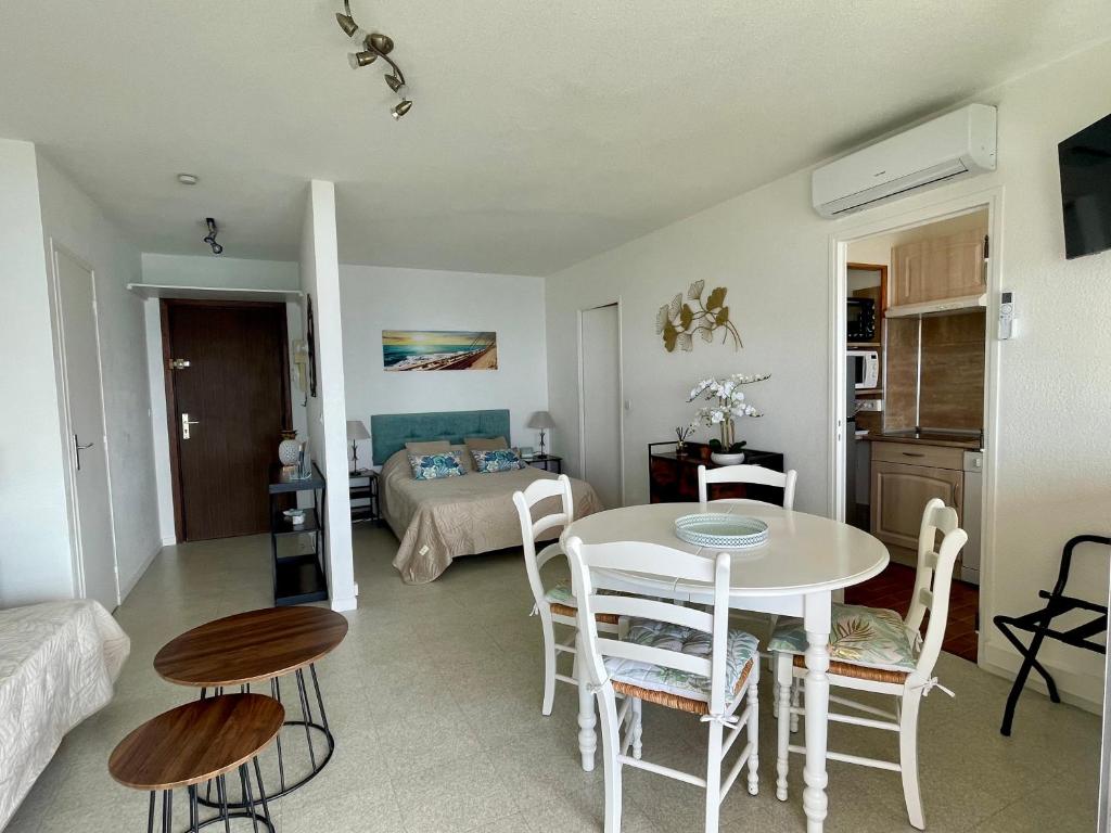 Appartement 4 pers Front de Mer - 10m de la Plage - 5