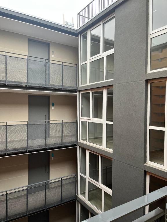 Estudio moderno 502 - 3