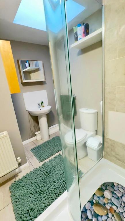 Emerald dream house, Swindon