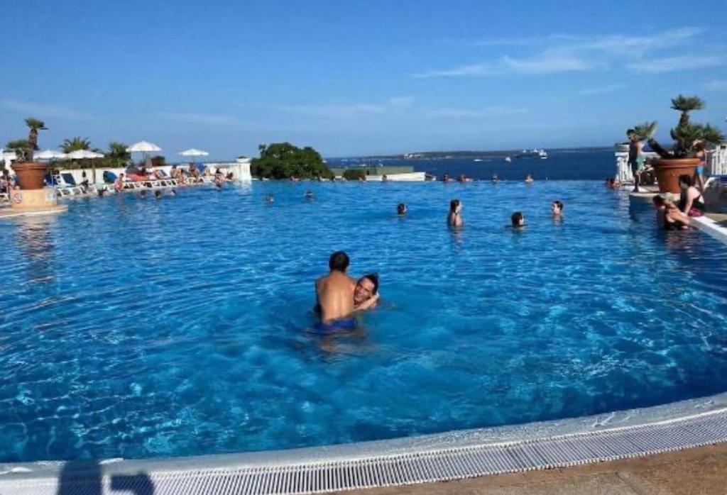 Vue Mer, Piscine de ouf Votre Oasis à Cannes - 5