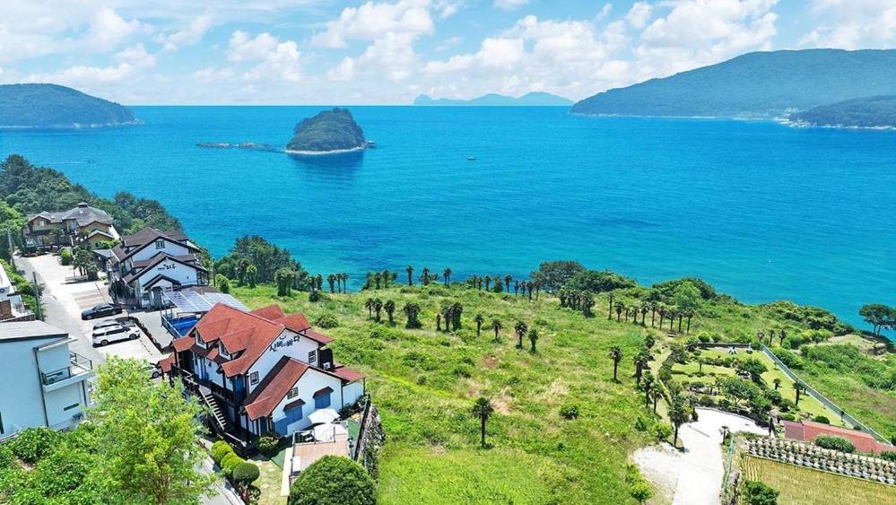 Geoje Sinbi Bada Pension, Kodže