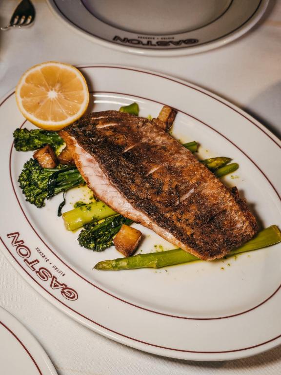 อาหารและเครื่องดื่ม