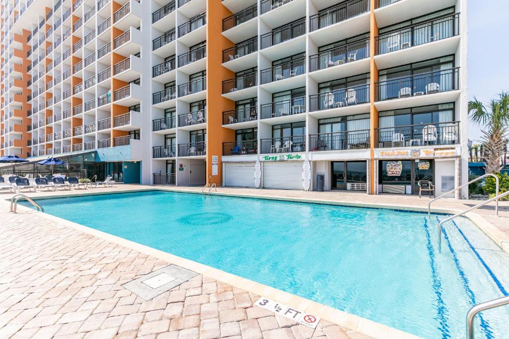 Sky-High Oceanfront Stay Pools and DJs & More, Myrtle Beach