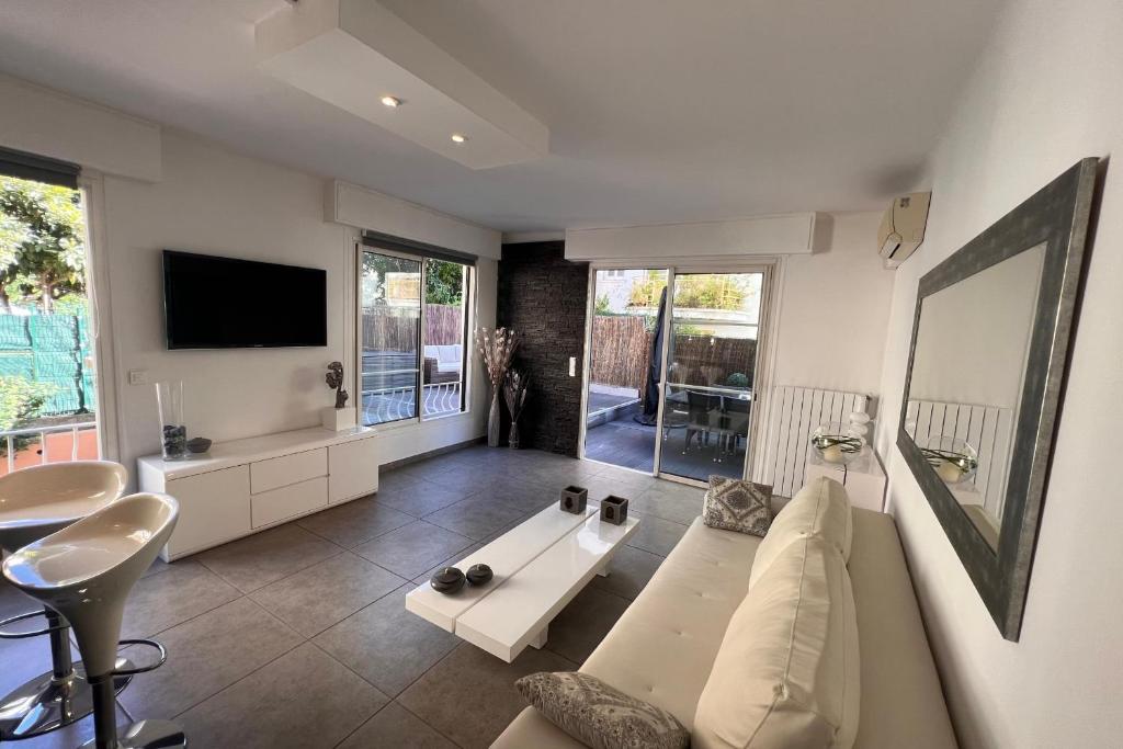 REF 1921 - Cannes - Apartment for rent - 4