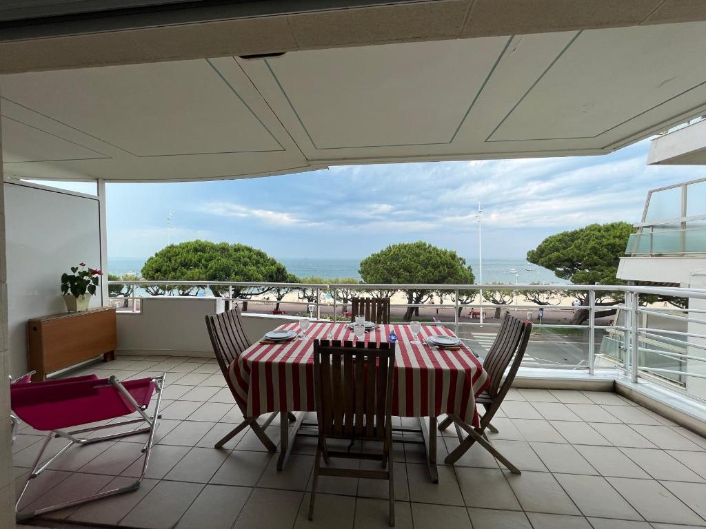 Appartement T3 Central à Arcachon avec Vue Mer, Terrasse, Wifi et Parking - FR-1-374-52 - 5