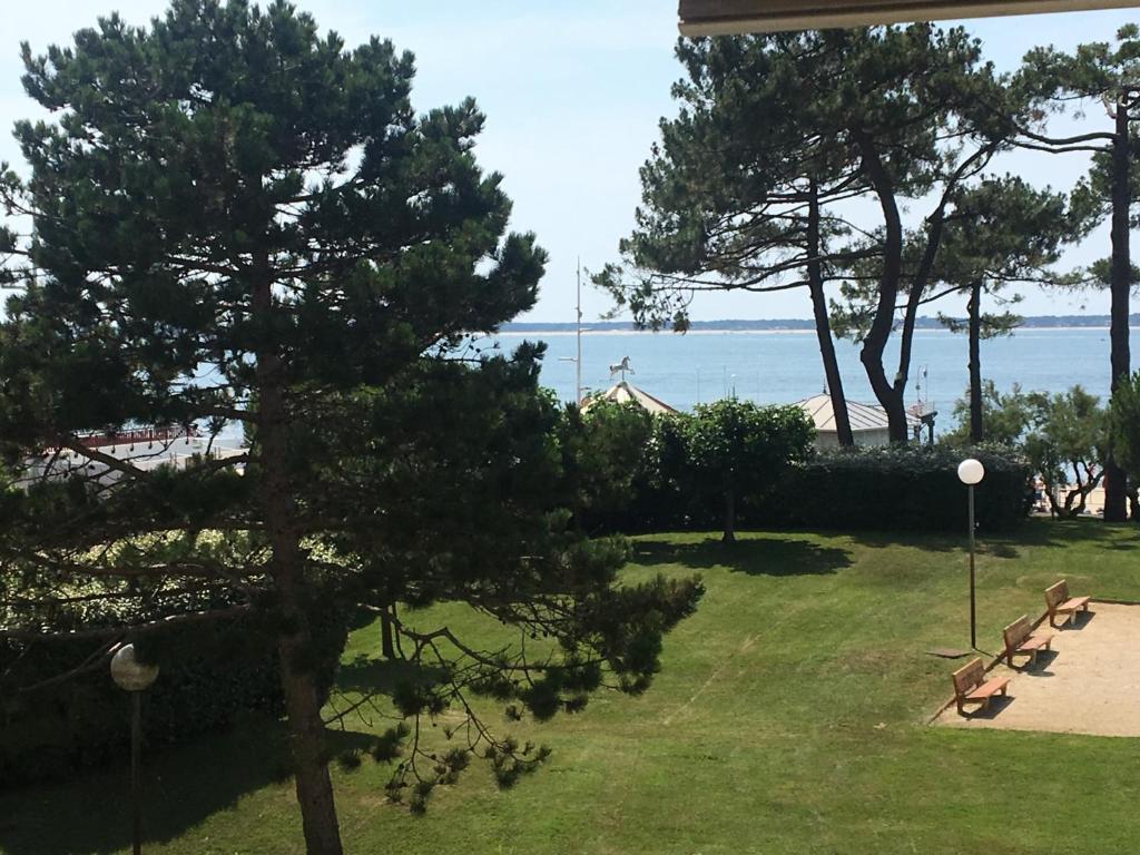 Appartement rénové centre Moulleau avec balcon et parking - FR-1-374-159 - 5