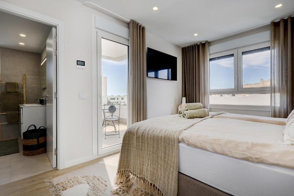 061 Brand New 2 Bed La Cala Townhouse, Sea Views - 5
