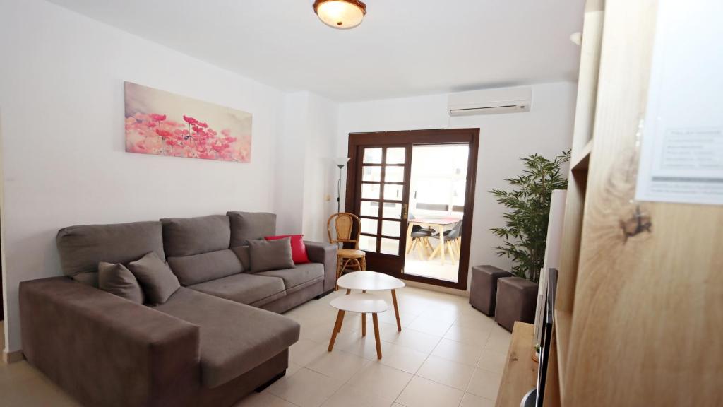 R-4082 Sea Apartment - 2