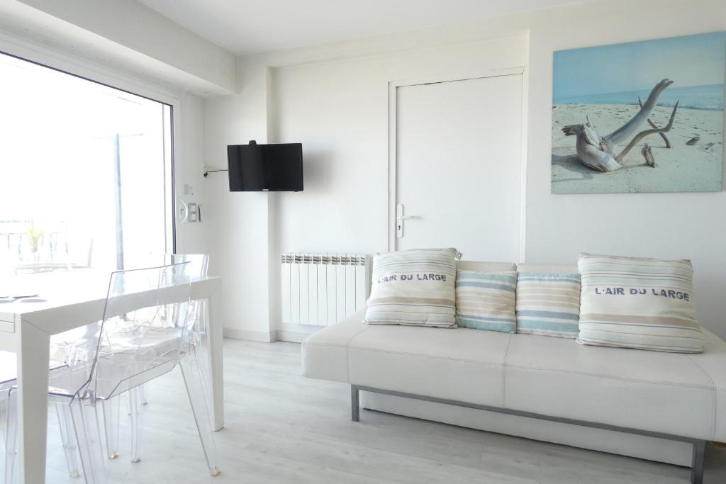 OCEAN BLEU - front de mer et balcon - 2