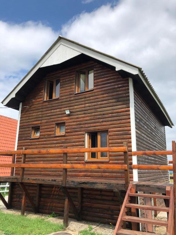 brown bear lodge - 1
