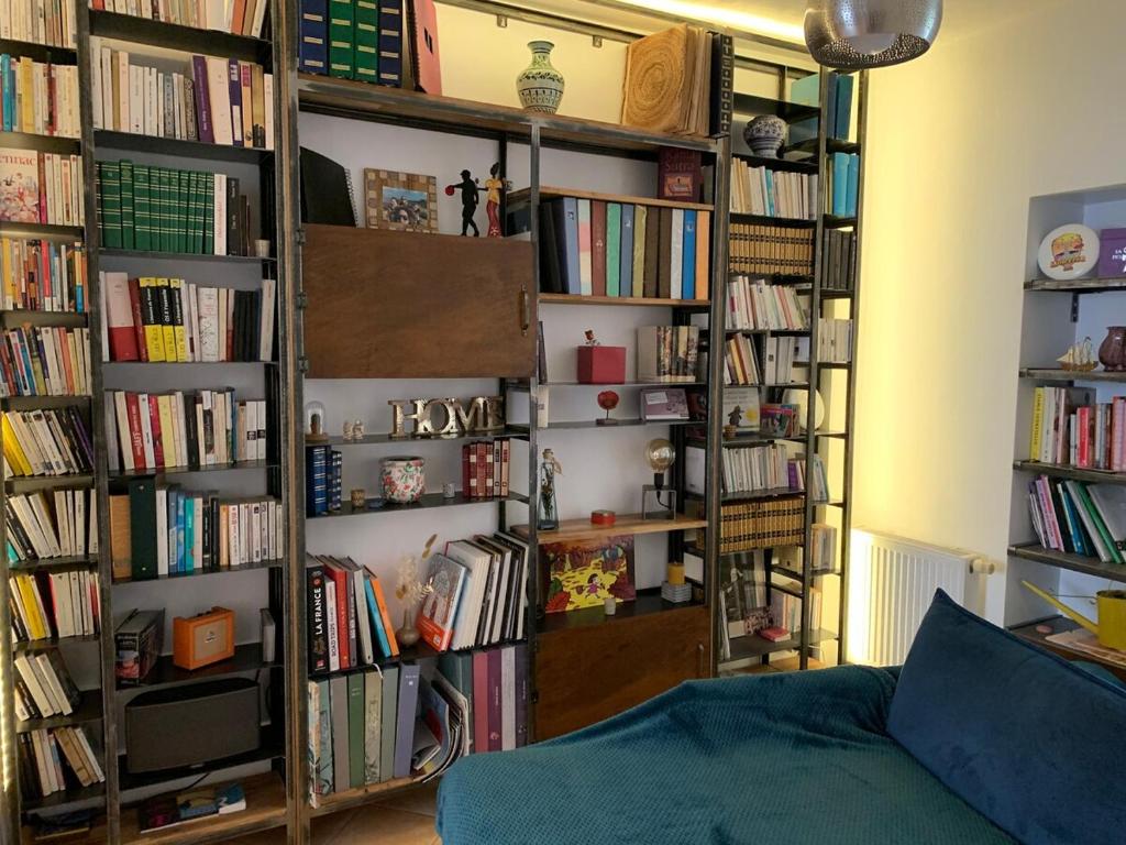 House with hammam between city and circuit, Le Mans