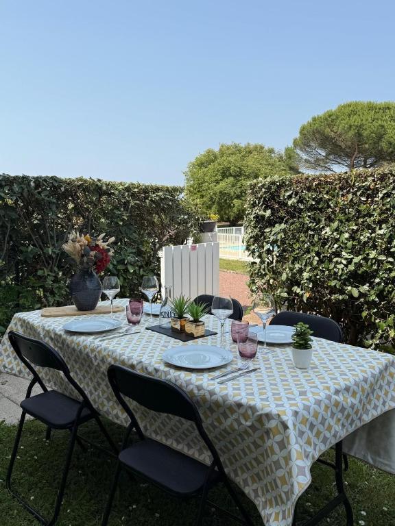 Appartement avec piscine commune - quartier Pironnière - 4 personnes - 3