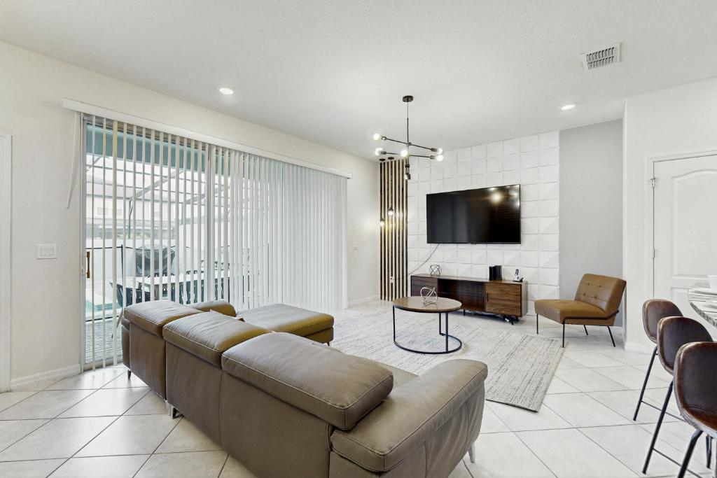 The Oakmoss Haven, Davenport