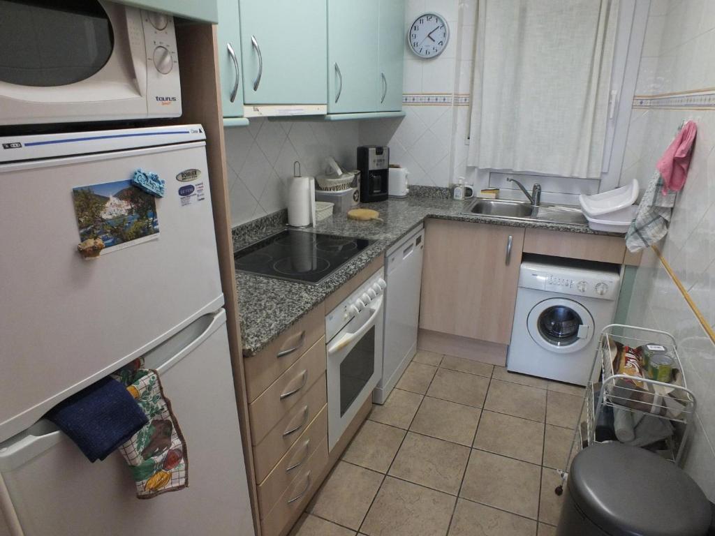 Apartamento para 6 personas con piscina, a 700m de la playa - ES-204-14 - 3