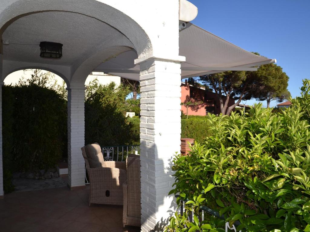 Casa moderna en zona tranquila con piscina y cerca de la playa en Torroella de Montgrí - ES-323-17 - 5