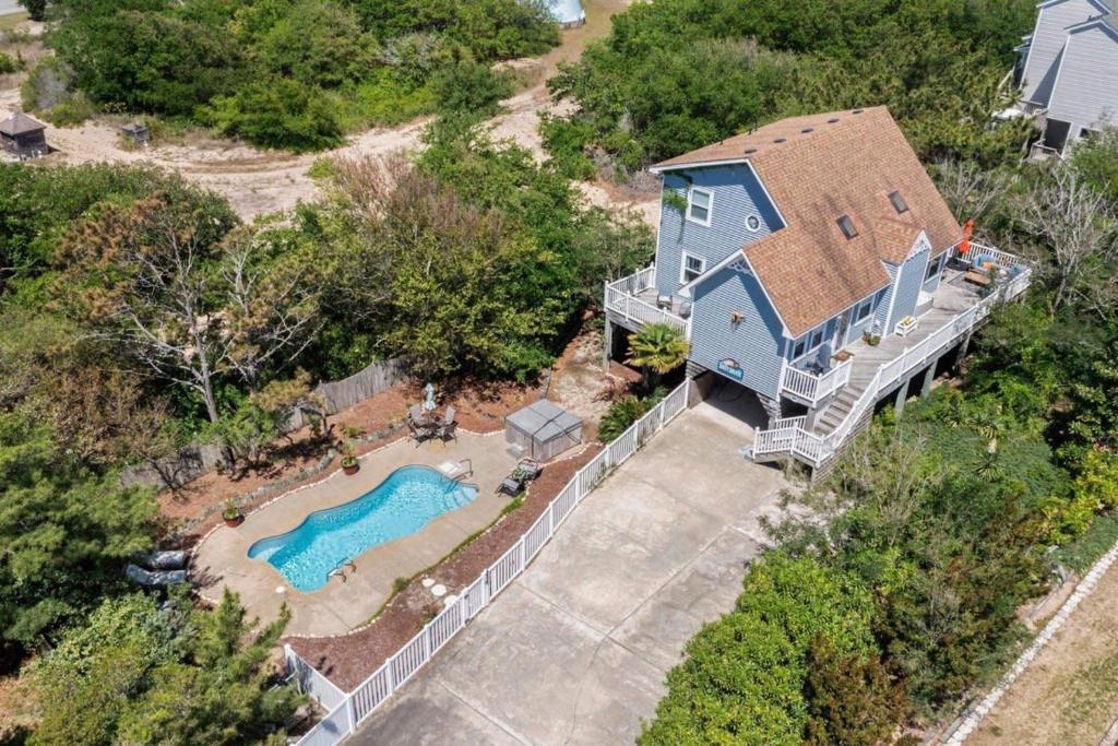 Secluded 3min Walk to Beach Private Pool & Spa, Corolla