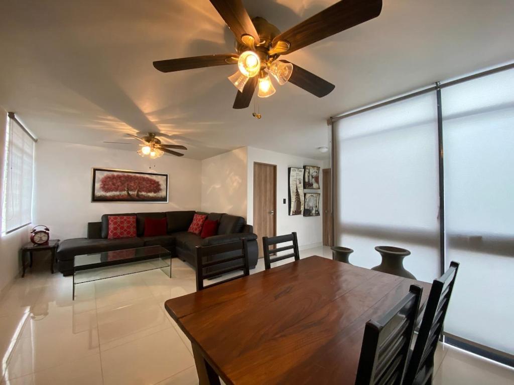 Remodeled Ground Floor Apartment in a Quiet Area - 2