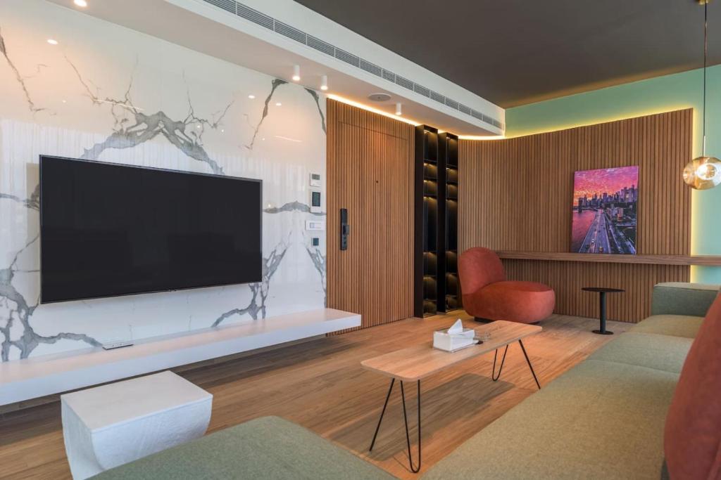 The Cube 13L in Sin El Fil, Sinn al Fīl