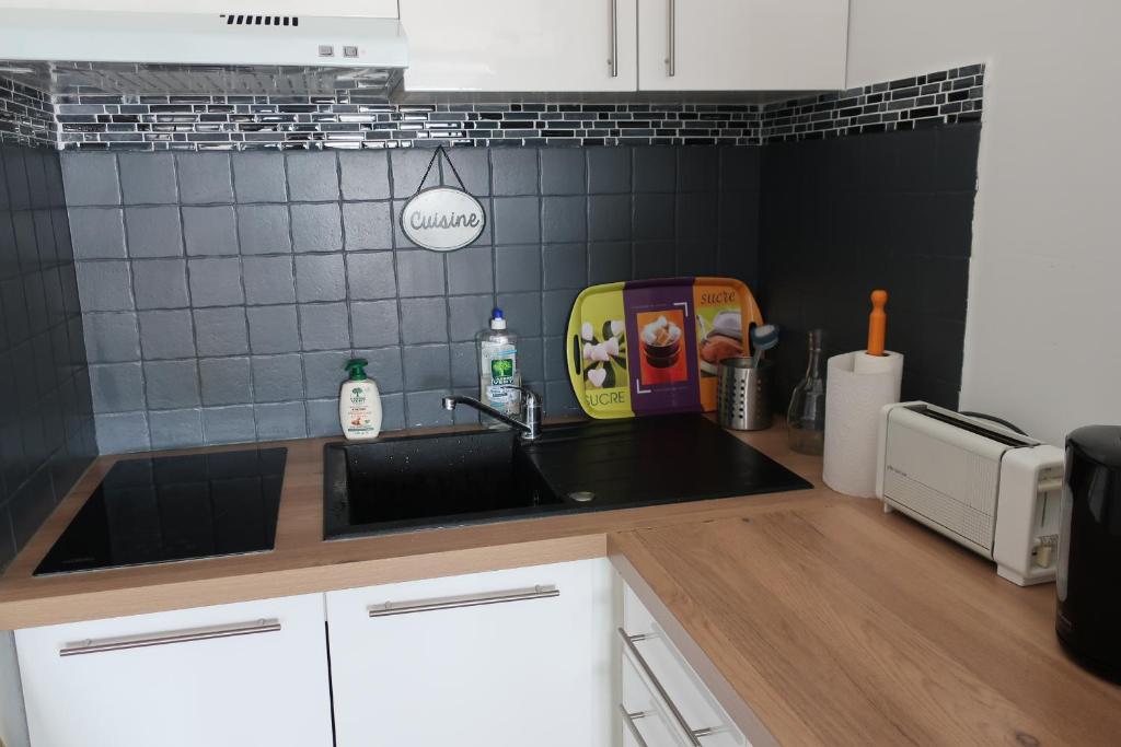 Studio Valras vue Port et Mer, Wi-Fi gratuit, Parking box fermés avec vélos inclus - 4