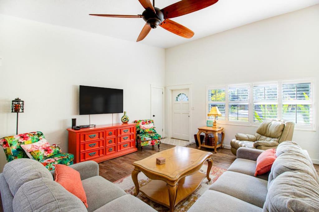 Warners Bayou Too, Bradenton