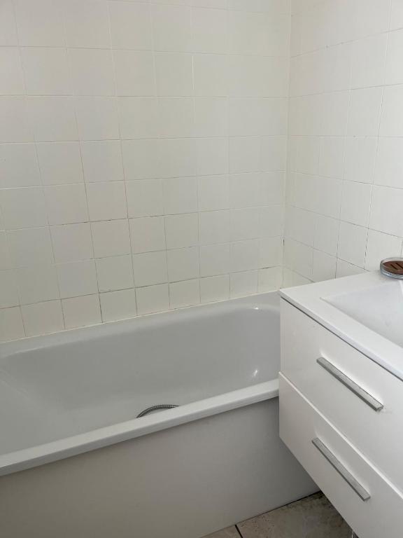 Appartement la Crau en Arles avec 2 chambres pour 4 personnes - 2