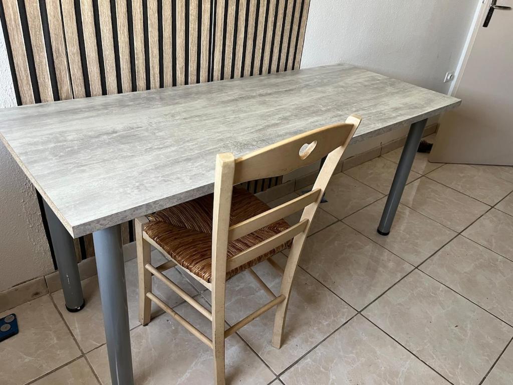 Appartement la Crau en Arles avec 2 chambres pour 4 personnes - 3